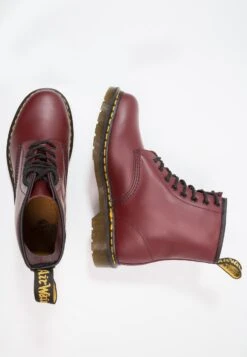 Dr. Martens 1460 Boot - Bottines À Lacets - Cherry Red Rouge 15 Dr. Martens 1460 Boot - Bottines À Lacets - Cherry Red Rouge -Dr. Martens Soldes Boutique 013fc55e29f5400a8f685d2b388701c1