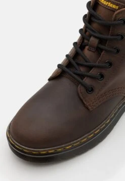 Dr. Martens Thurston Chukka Unisex - Bottines À Lacets - Dark Brown -Dr. Martens Soldes Boutique 044e13d239b0413b8b8a355e28034921