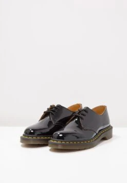Dr. Martens 1461 3 Eye Shoe Patent Lamper - Derbies - Black -Dr. Martens Soldes Boutique 1ec74ffe15ea4eac845e2848abffe381