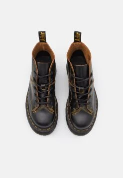 Dr. Martens Church Quad Unisex - Boots À Talons - Black Vintage Smooth -Dr. Martens Soldes Boutique 4c547927e6dd4e9eb265232ba6d55c84