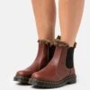 Dr. Martens 2976 Leonore - Bottes De Neige - Brown Abruzzo -Dr. Martens Soldes Boutique 56b61213f95c4e0699147b450cc5a272