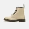 Dr. Martens 1460 Unisex - Bottines À Lacets - Parchment Beige -Dr. Martens Soldes Boutique 5be8dbb79df04010861be99253bd08d4