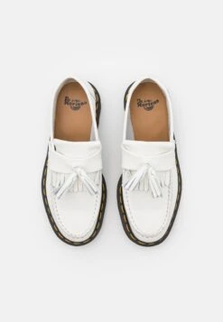 Dr. Martens Adrian Unisex - Mocassins - White Smooth -Dr. Martens Soldes Boutique 5c2703476e4b4a9e88dd3be81f5c98b1