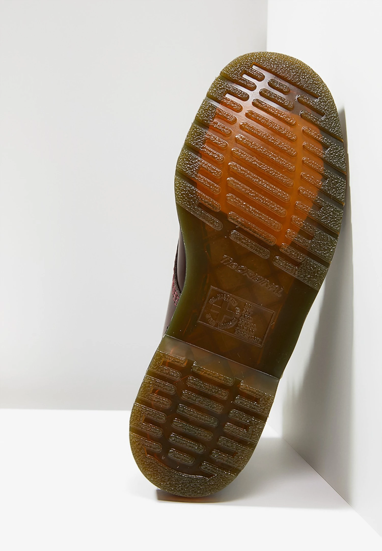 Dr. Martens Winchester Ii Boot 1460 Vegan - Bottines À Lacets - Cherry 7 Dr. Martens Winchester Ii Boot 1460 Vegan - Bottines À Lacets - Cherry – Image 5