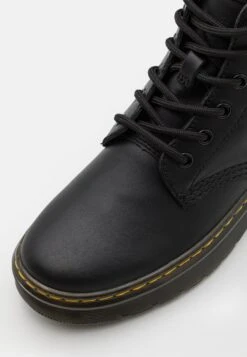 Dr. Martens Thurston Chukka Unisex - Bottines À Lacets - Black Lusso 13 Dr. Martens Thurston Chukka Unisex - Bottines À Lacets - Black Lusso -Dr. Martens Soldes Boutique 78fd92d8f73f44b0aa9bfc4f9807bdb3