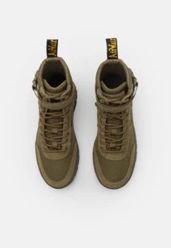 Dr. Martens Combs Tech Unisex - Bottines À Lacets - Olive 11 Dr. Martens Combs Tech Unisex - Bottines À Lacets - Olive -Dr. Martens Soldes Boutique 8977f7efd09e4f0eba41a491636c3ea9