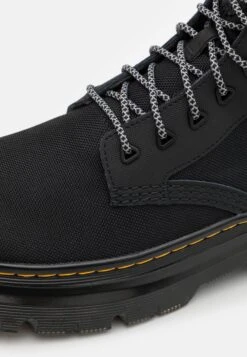 Dr. Martens Tarik Extra Tough 50/50 Unisex - Bottines À Lacets - Black -Dr. Martens Soldes Boutique 9c376ddcd7164ed1bdac4e86a3f8a656