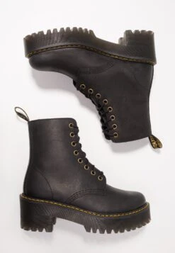 Dr. Martens Shriver Hi 8 Eye Boot - Bottines À Plateau - Black -Dr. Martens Soldes Boutique a985f7a7f72342379ed8f267bb6132f1