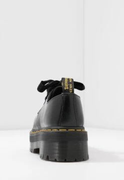 Dr. Martens Holly - Derbies - Black Buttero 14 Dr. Martens Holly - Derbies - Black Buttero -Dr. Martens Soldes Boutique b3d2354b72b7431c8e4ebb256f536ca9