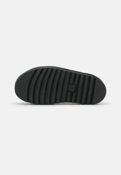 Dr. Martens Blaire Quad - Sandales À Plateforme - White Hydro -Dr. Martens Soldes Boutique bc31f11429814761a1ffbc2f73f3fdff