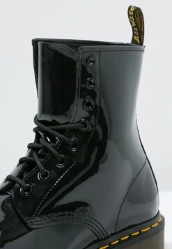Dr. Martens 1460 8 Eye Boot Lamper - Bottines À Lacets - Black -Dr. Martens Soldes Boutique bd1bbfb6d299491880a9118313f506db