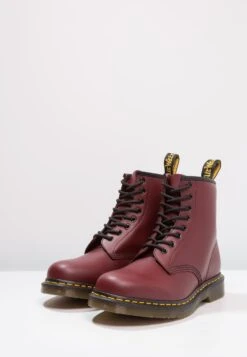 Dr. Martens 1460 Boot - Bottines À Lacets - Cherry Red Rouge 13 Dr. Martens 1460 Boot - Bottines À Lacets - Cherry Red Rouge -Dr. Martens Soldes Boutique c6a42d04d0bf490fb097f2585878e7a3