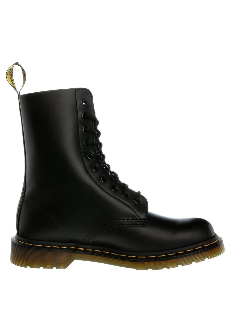Dr. Martens Originals 1490 10 Eye Boot - Bottes À Lacets - Black 9 Dr. Martens Originals 1490 10 Eye Boot - Bottes À Lacets - Black – Image 7