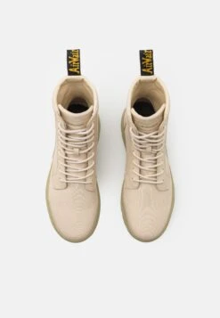 Dr. Martens Combs Unisex - Bottines À Lacets - Parchment Beige -Dr. Martens Soldes Boutique d89bb39b3bad404b842f52074bfaa321