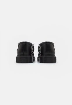 Dr. Martens Adrian Mono - Mocassins - Black Smooth 10 Dr. Martens Adrian Mono - Mocassins - Black Smooth -Dr. Martens Soldes Boutique df4cde6f30e141748ad05fb066983e9b