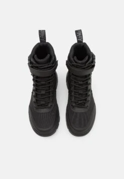 Dr. Martens Combs Tech -8 Eye Boot Unisex - Bottines À Lacets - Black -Dr. Martens Soldes Boutique eb51adda559443f780059ca65e97d9a8