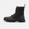Dr. Martens Combs Ii Unisex - Bottines À Lacets - Black -Dr. Martens Soldes Boutique f8e45c4ebedc464d81dd3a699d82af75